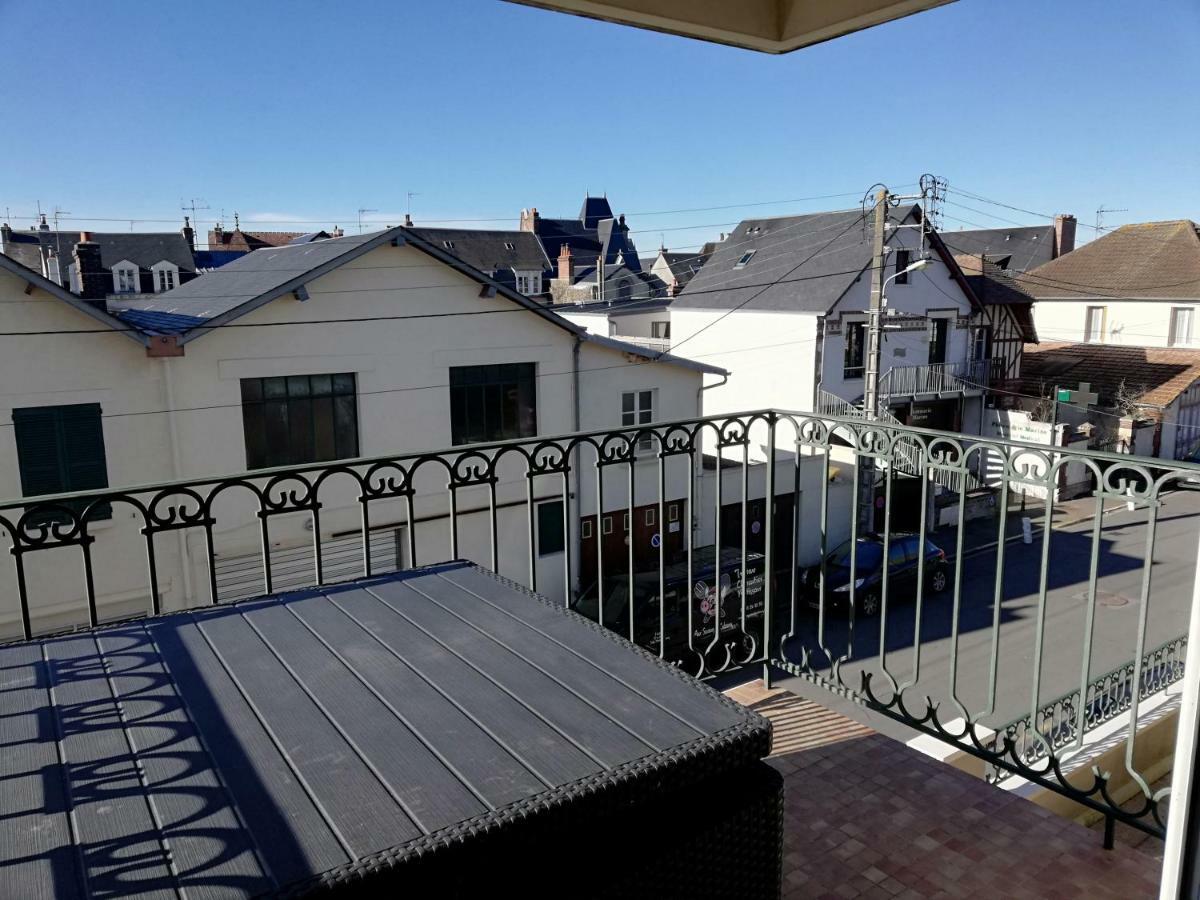 Cabourg - Hyper Centre, Plage Экстерьер фото